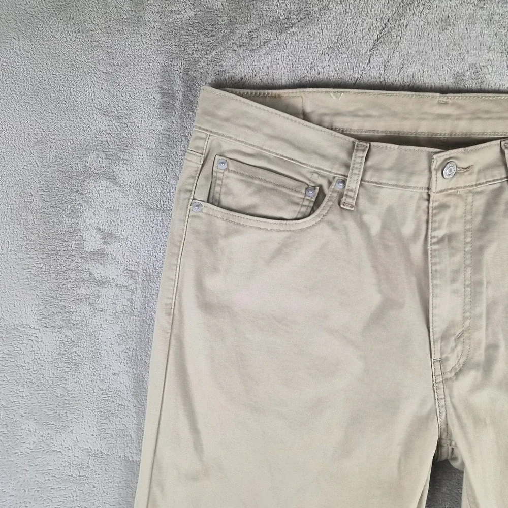 Levis 541 Mens 36x34 Khaki Beige Stretch Athletic Tapered All Seasons Tech Pants